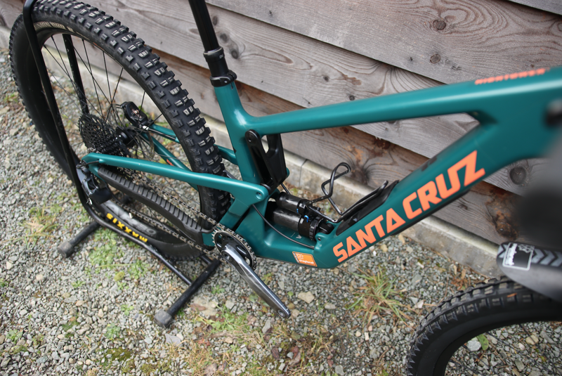 Ex-Demo Bike - Santa Cruz Hightower S Model 23 - Medium - Green-9